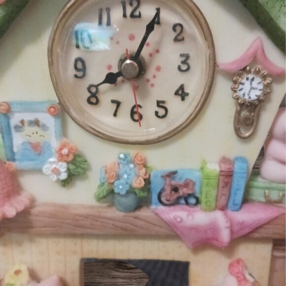 "Sweet Home"Vtg Cow Family Mantel Clock Figurine '11'H - Picture 5 of 11